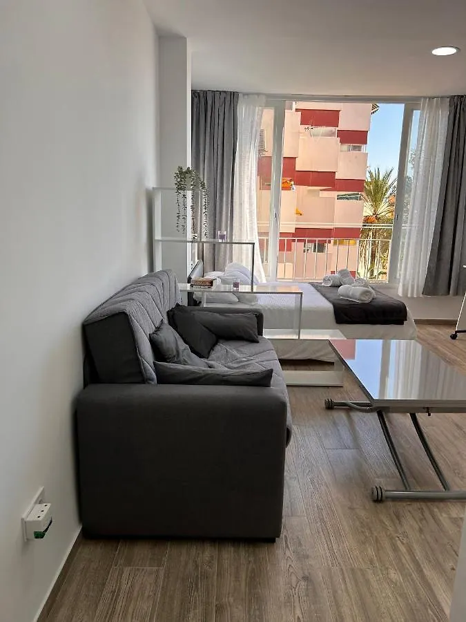 Lux Studio نيرخا إسبانيا