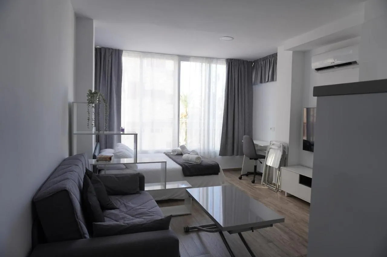 Lux Studio نيرخا 0*,  إسبانيا