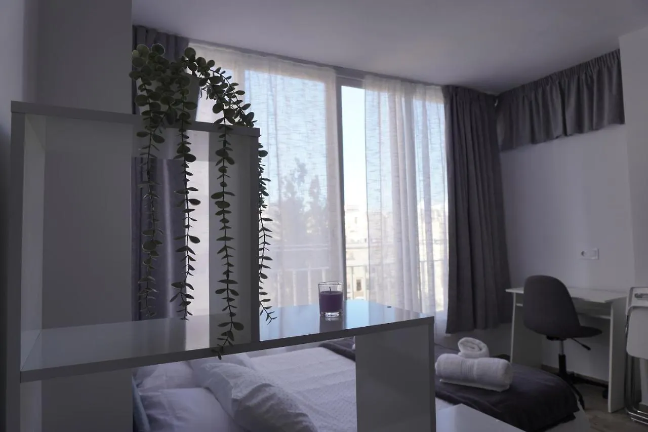 Lux Studio نيرخا
